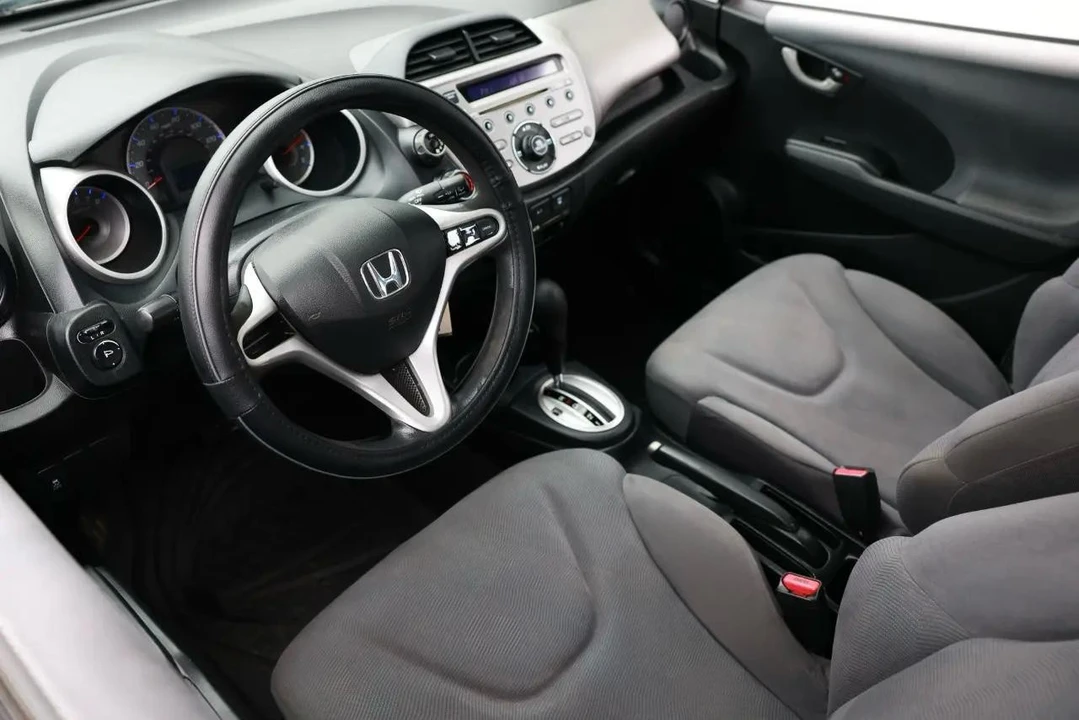 2013 Honda Fit - Image 4 of 21