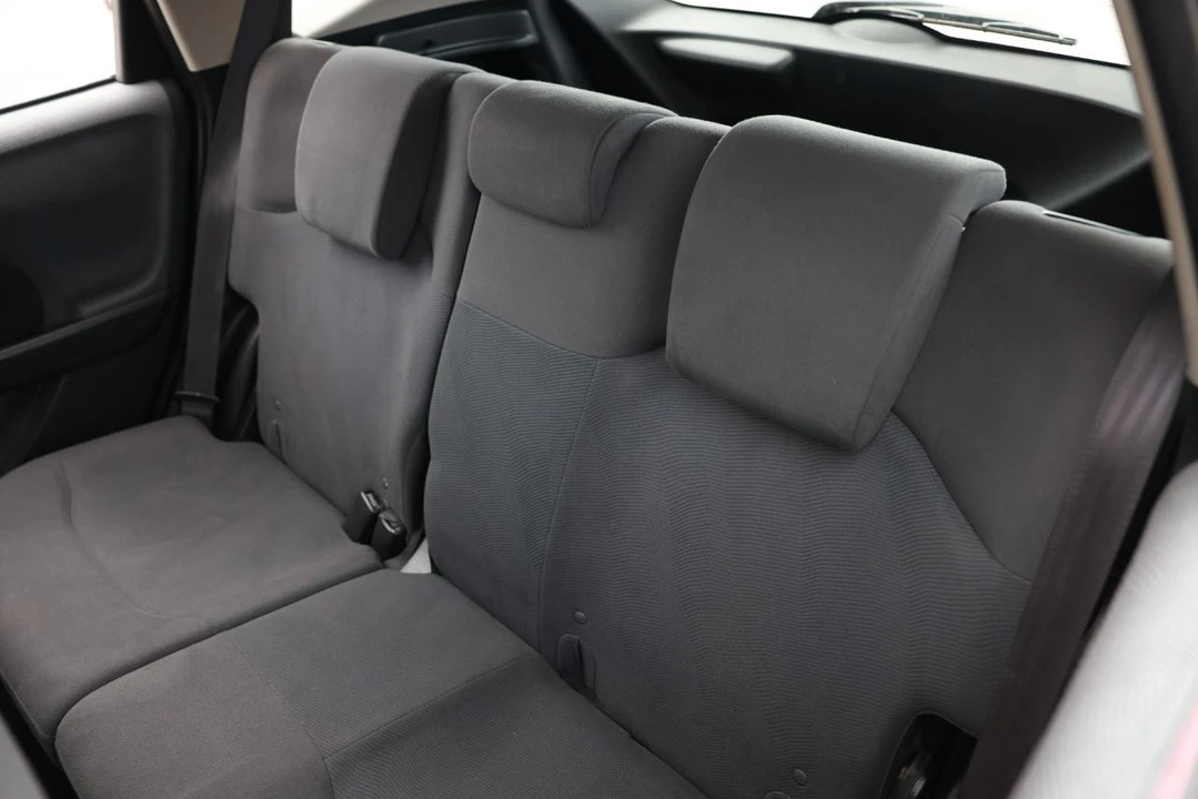 2013 Honda Fit - Image 8 of 21