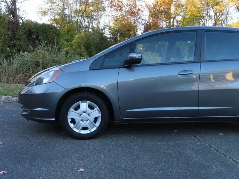 2013 Honda Fit - Image 6 of 12