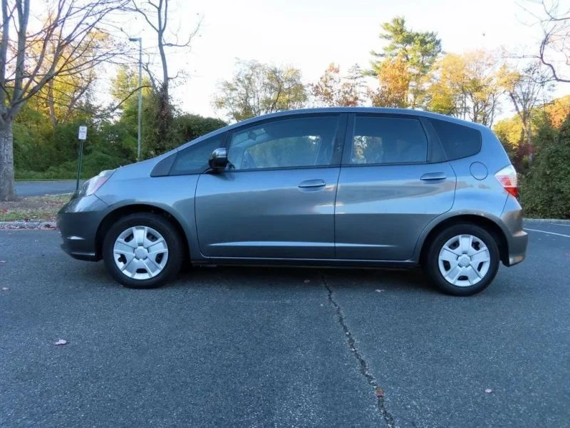 2013 Honda Fit - Image 5 of 12