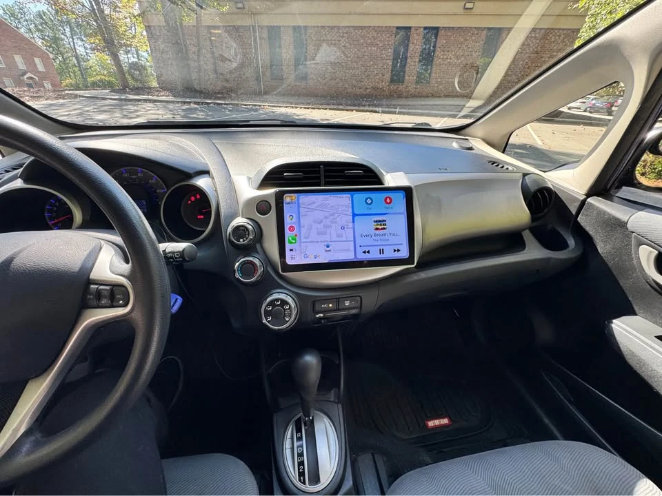 2013 Honda Fit - Image 11 of 16