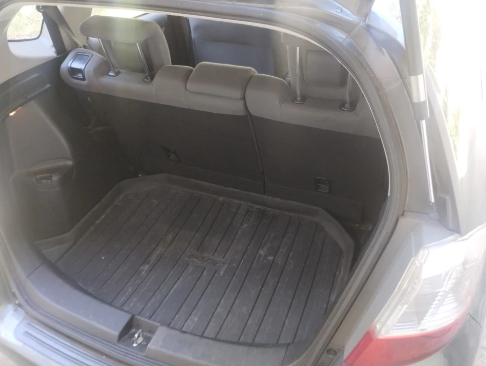2013 Honda Fit - Image 16 of 18