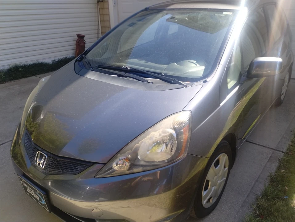 2013 Honda Fit - Image 11 of 18