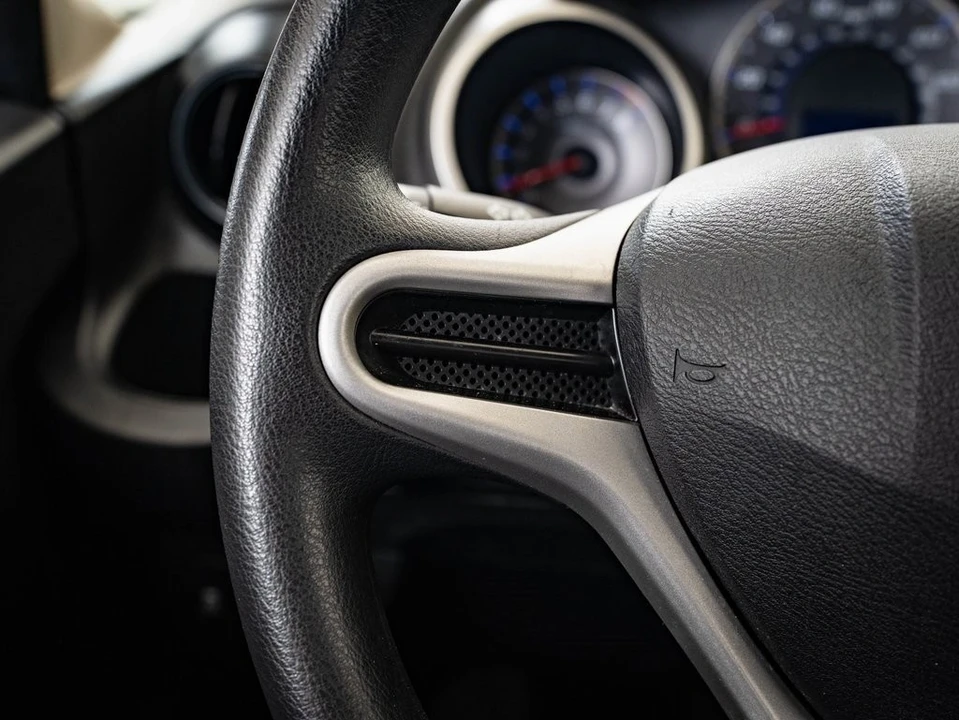 2013 Honda Fit - Image 20 of 21
