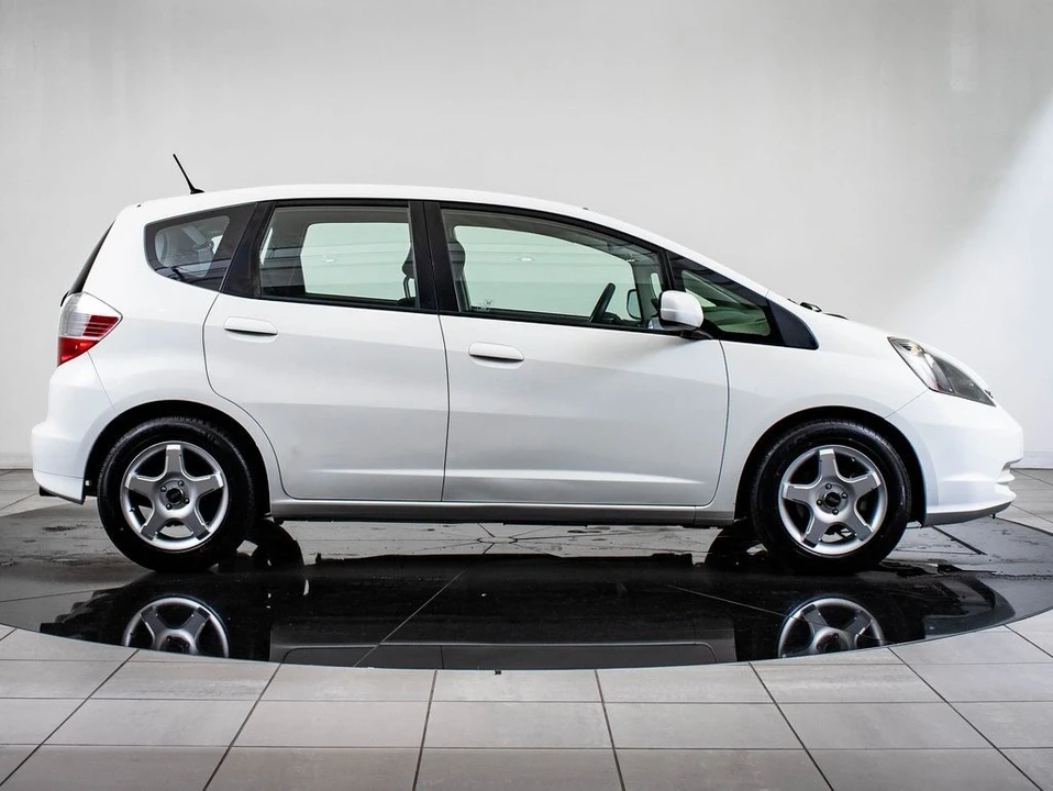 2013 Honda Fit - Image 6 of 21