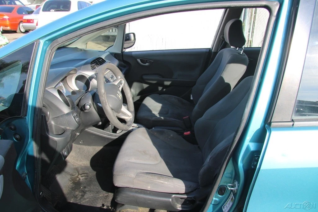 2013 Honda Fit - Image 12 of 21
