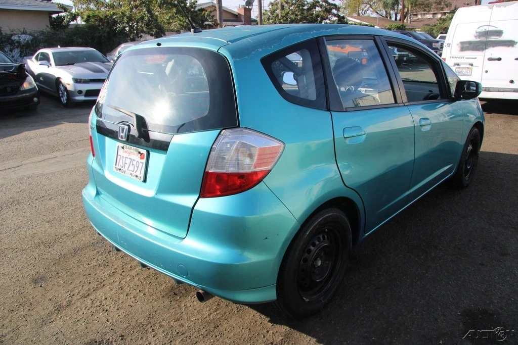 2013 Honda Fit - Image 6 of 21