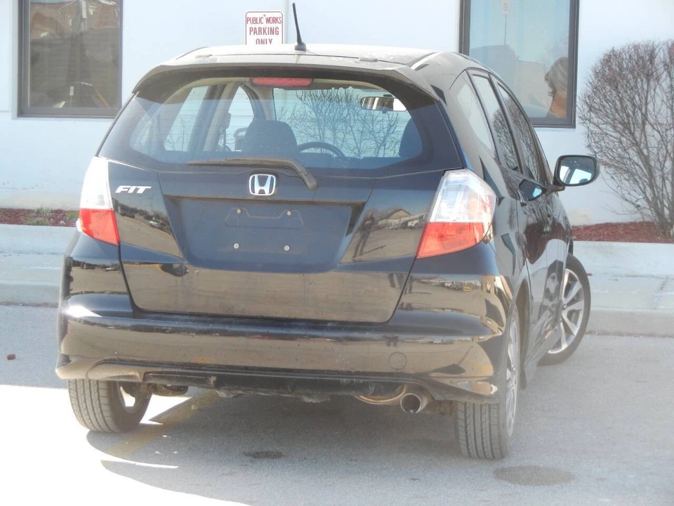 2013 Honda Fit - Image 15 of 21
