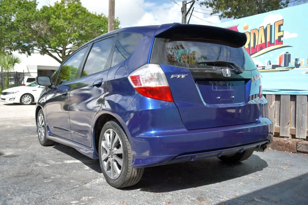 2013 Honda Fit - Image 7 of 12