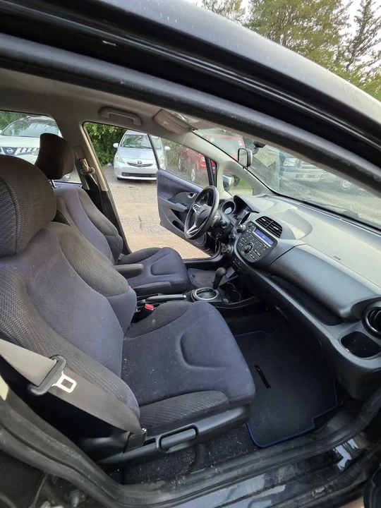 2013 Honda Fit - Image 8 of 10