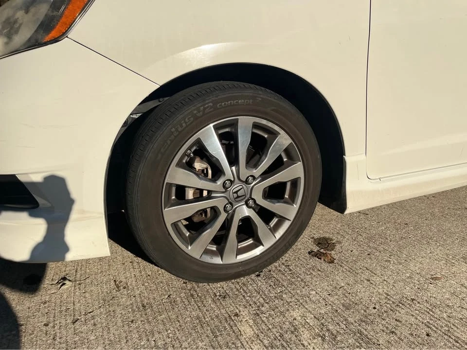 2013 Honda Fit - Image 6 of 20