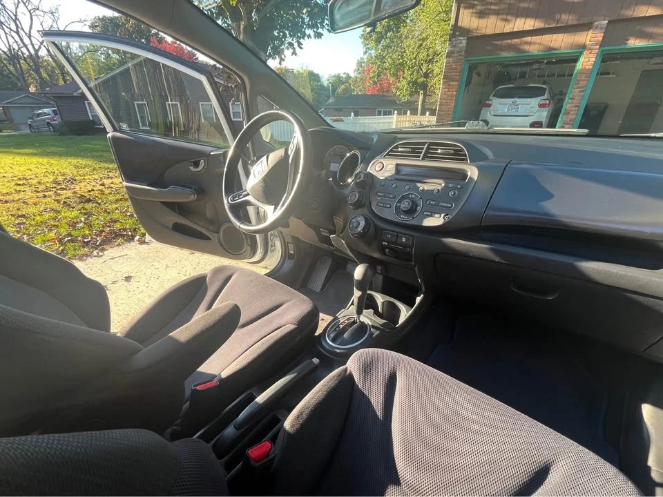 2013 Honda Fit - Image 12 of 20