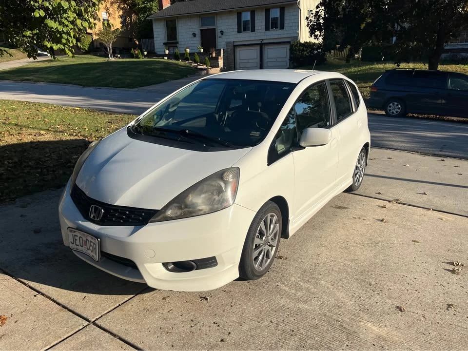 2013 Honda Fit - Image 3 of 20