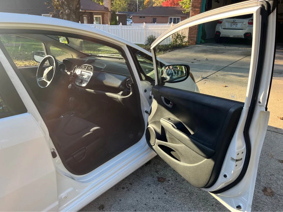 2013 Honda Fit - Image 9 of 20