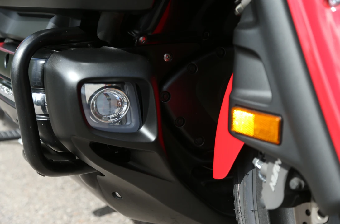 2013 Honda Gold Wing - Image 11 of 31