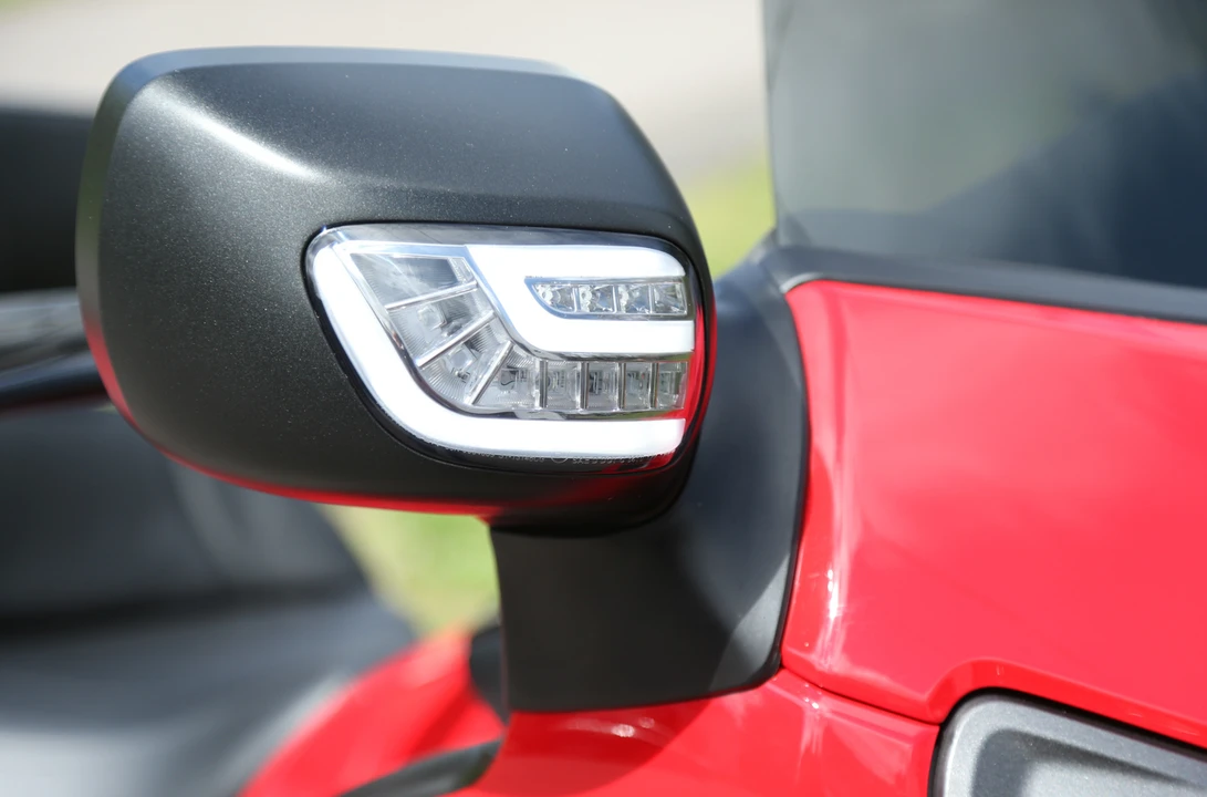 2013 Honda Gold Wing - Image 15 of 31
