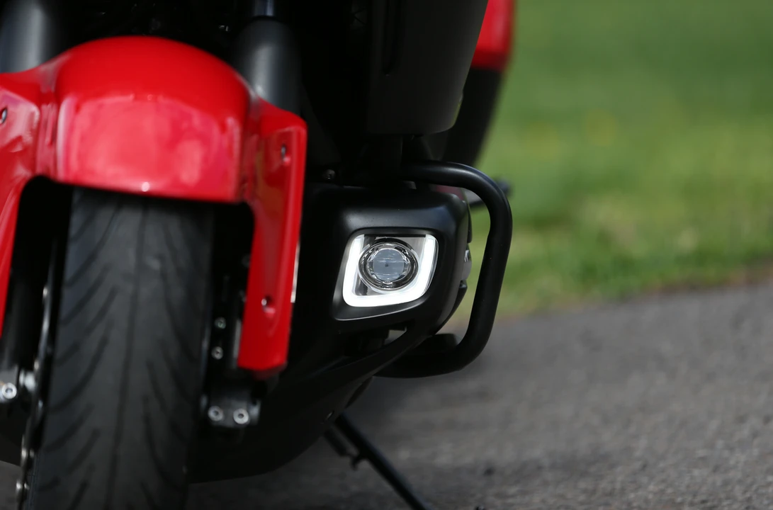 2013 Honda Gold Wing - Image 14 of 31
