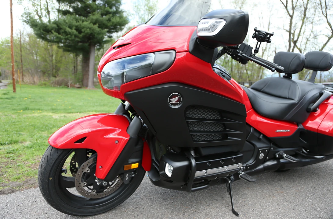2013 Honda Gold Wing - Image 18 of 31