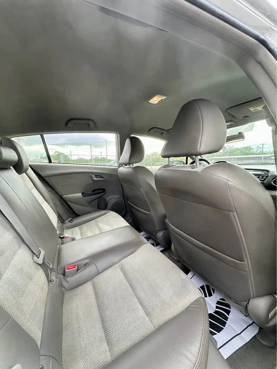 2013 Honda Insight 2nd Gen - Image 6 of 8