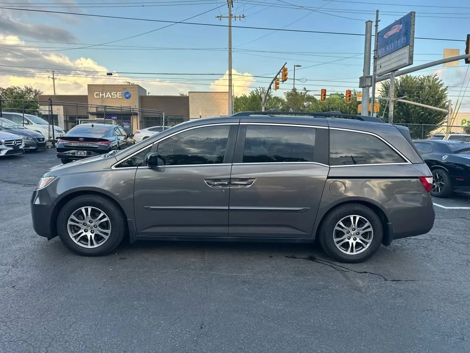 2013 Honda Odyssey - Image 8 of 20