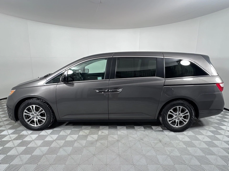 2013 Honda Odyssey - Image 8 of 21