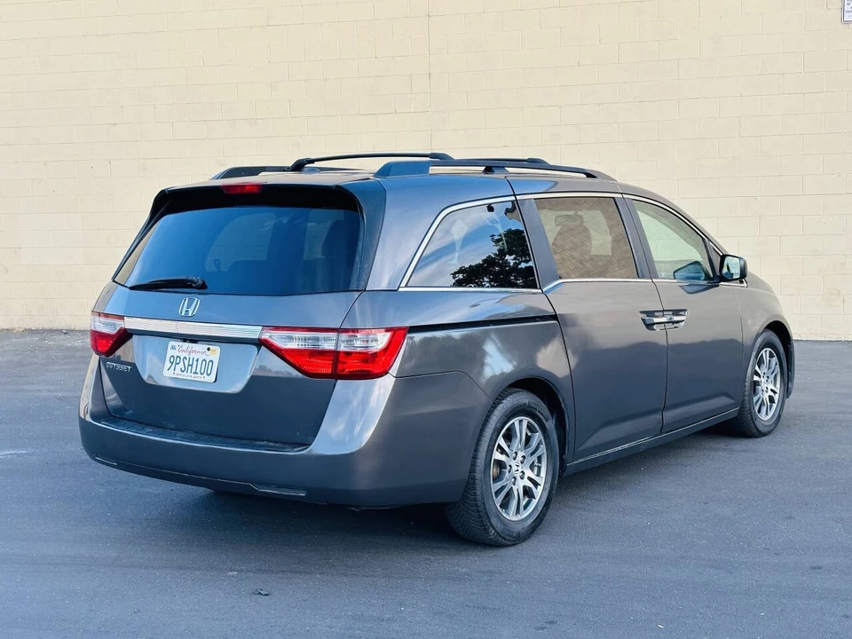 2013 Honda Odyssey - Image 6 of 14