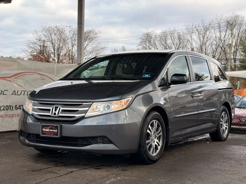2013 Honda Odyssey - Image 3 of 12