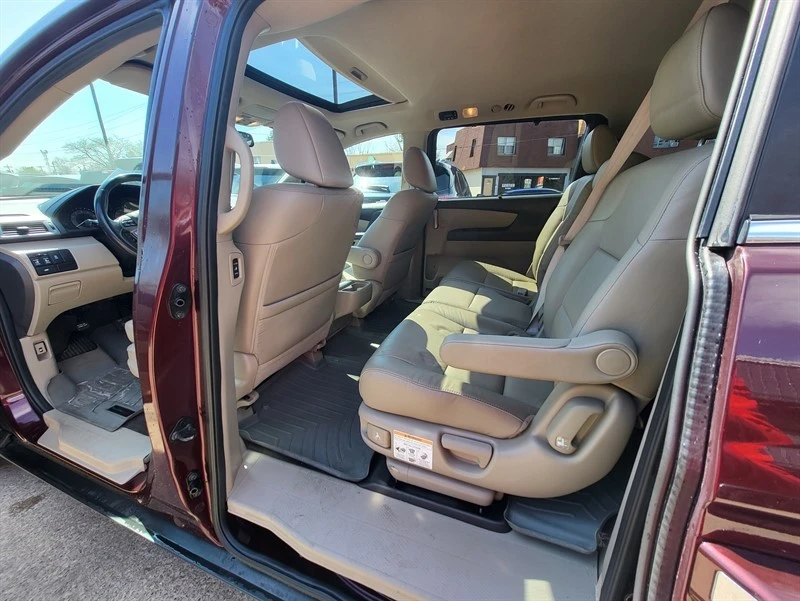2013 Honda Odyssey - Image 9 of 15