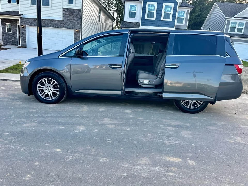 2013 Honda Odyssey - Image 5 of 14