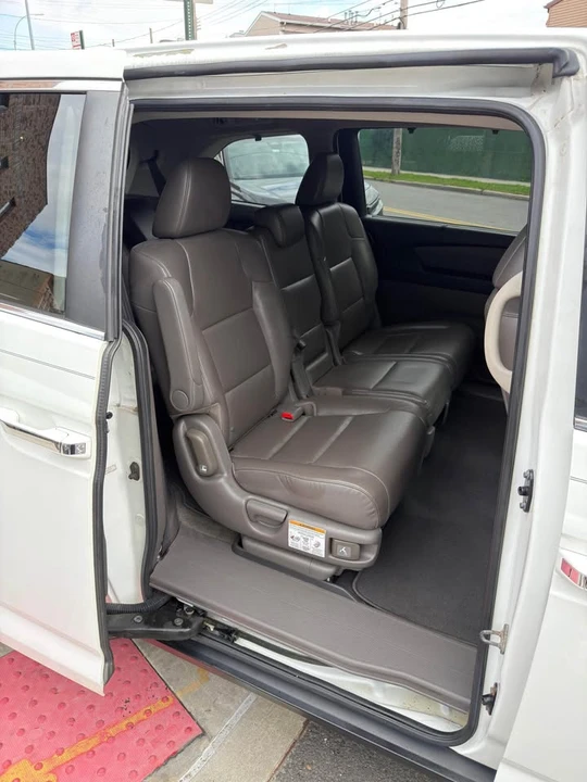 2013 Honda Odyssey - Image 11 of 15