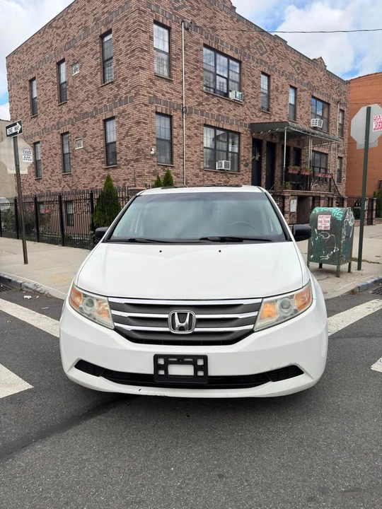 2013 Honda Odyssey - Image 14 of 15