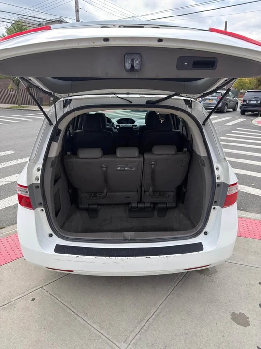 2013 Honda Odyssey - Image 3 of 15