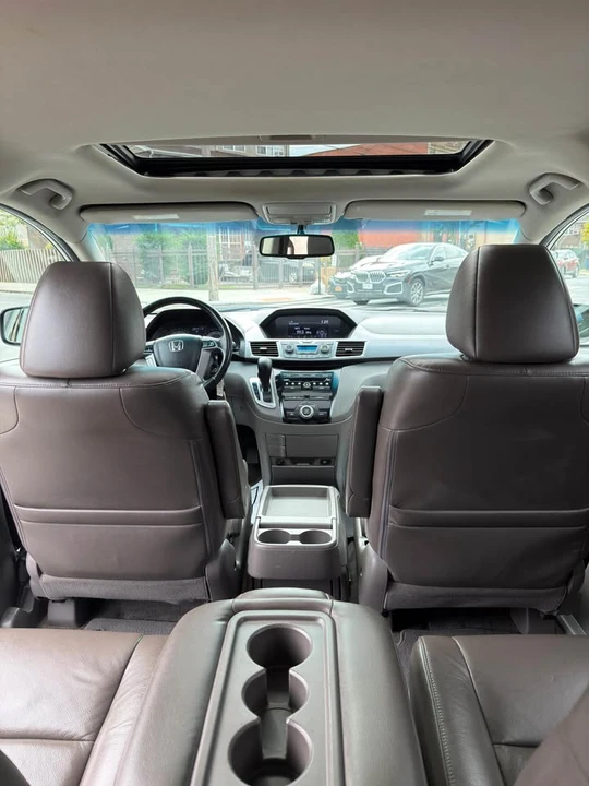 2013 Honda Odyssey - Image 9 of 15