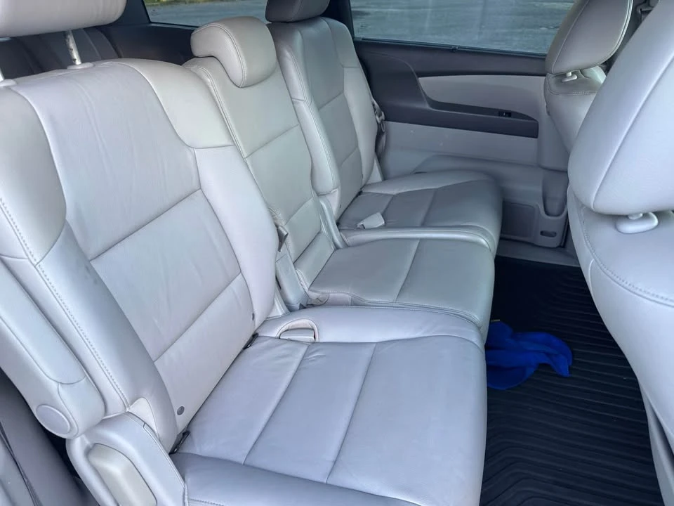 2013 Honda Odyssey - Image 10 of 17