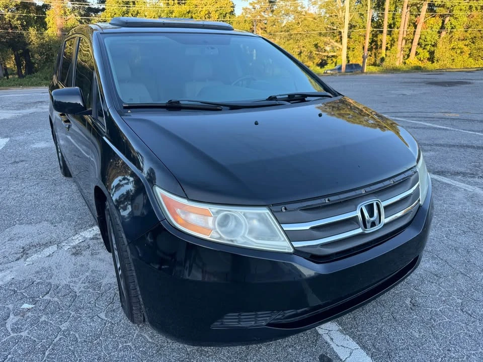 2013 Honda Odyssey - Image 2 of 17