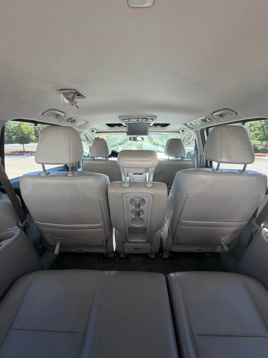 2013 Honda Odyssey - Image 9 of 10