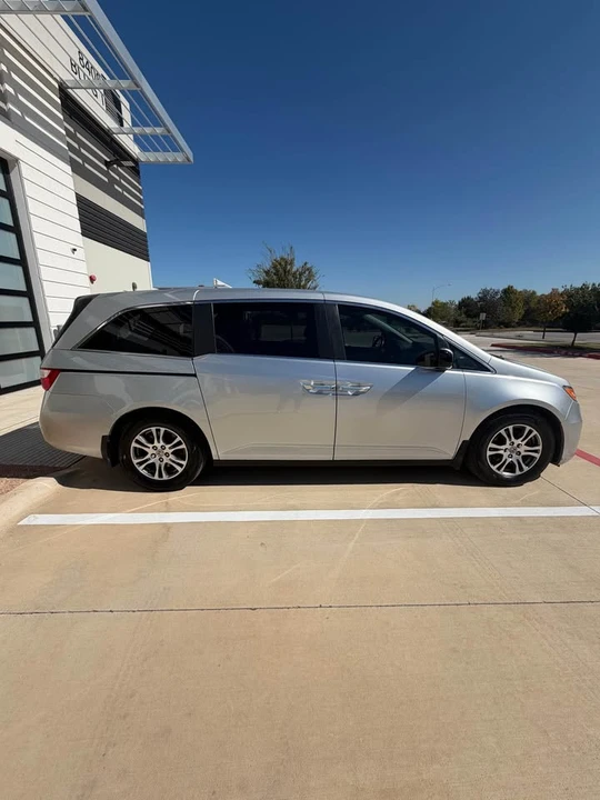 2013 Honda Odyssey - Image 6 of 10