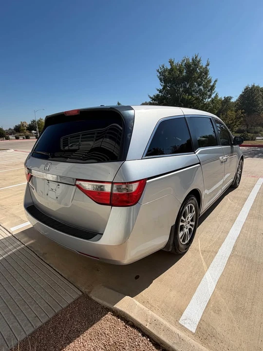 2013 Honda Odyssey - Image 5 of 10