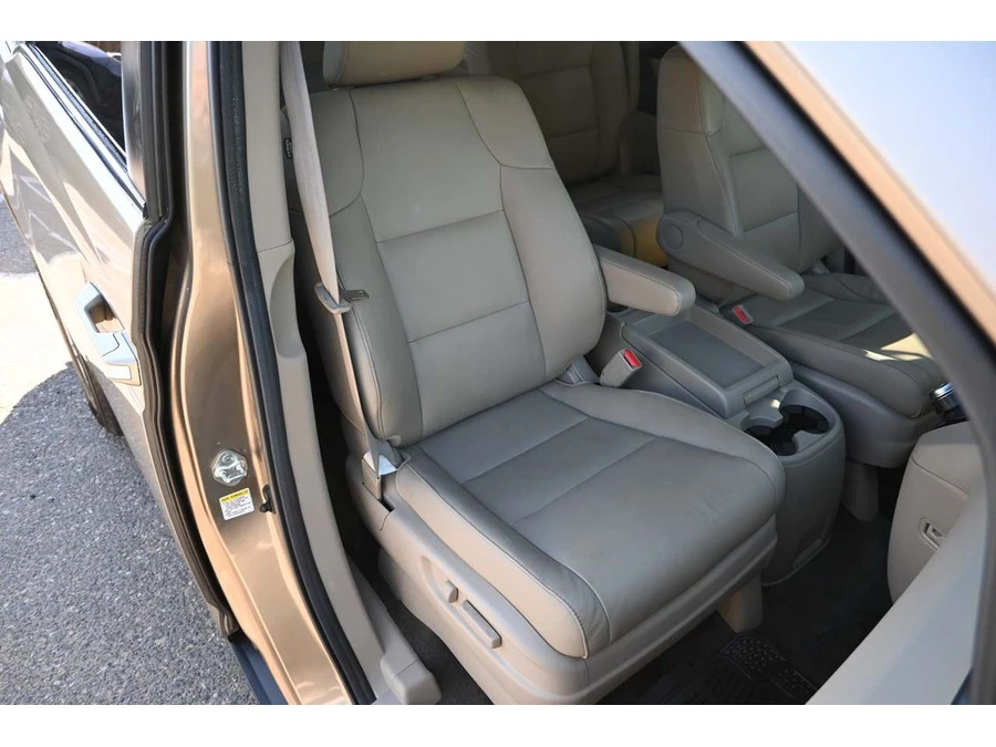 2013 Honda Odyssey - Image 16 of 21