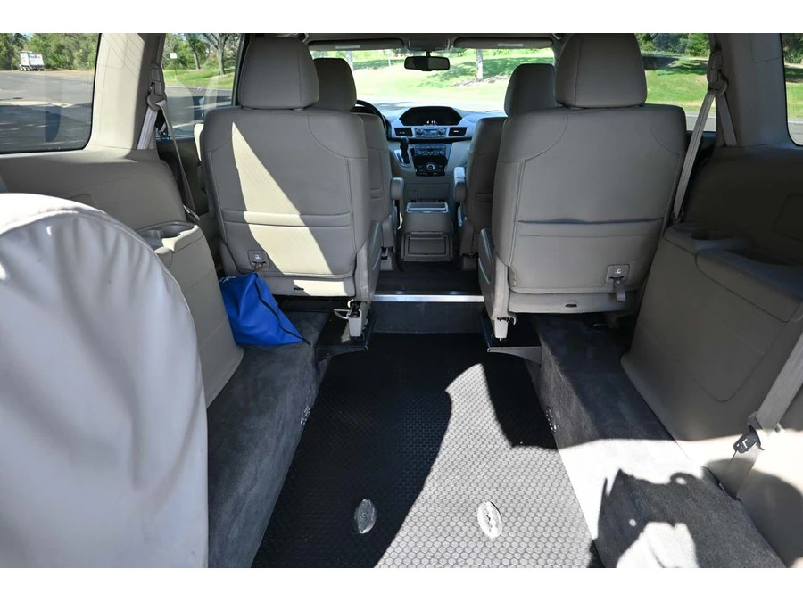 2013 Honda Odyssey - Image 20 of 21