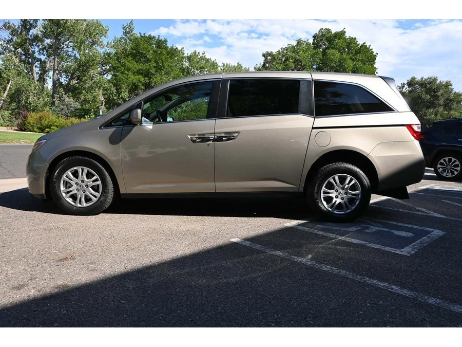 2013 Honda Odyssey - Image 9 of 21