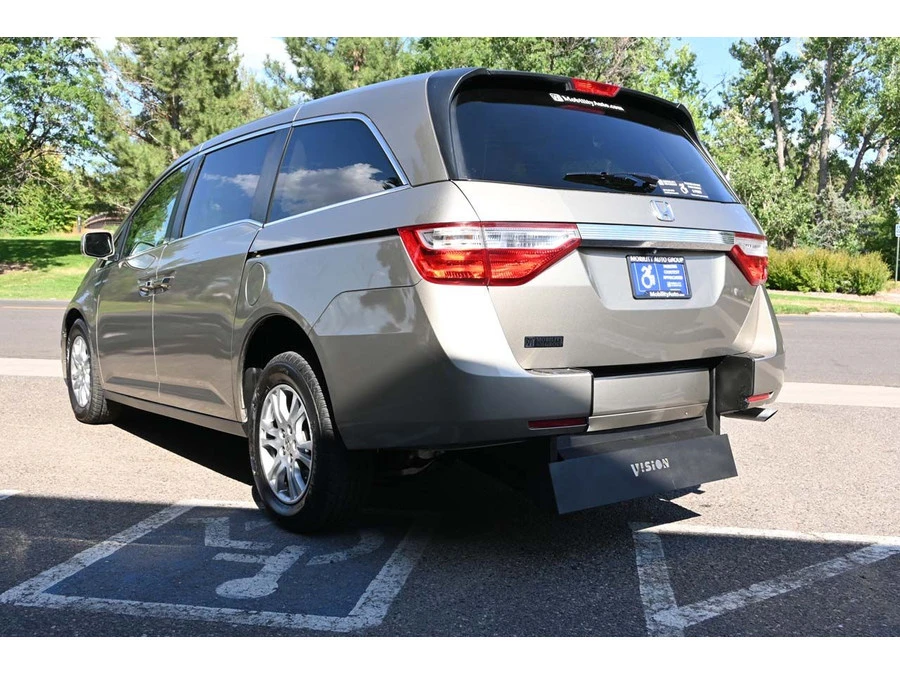 2013 Honda Odyssey - Image 8 of 21