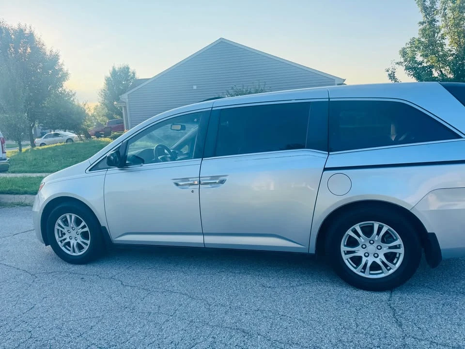 2013 Honda Odyssey - Image 3 of 8