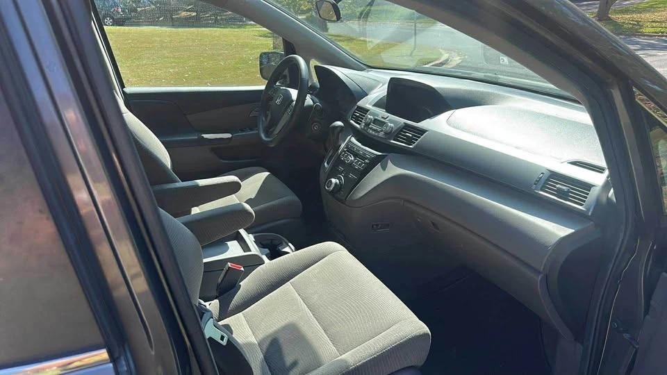 2013 Honda Odyssey - Image 8 of 15