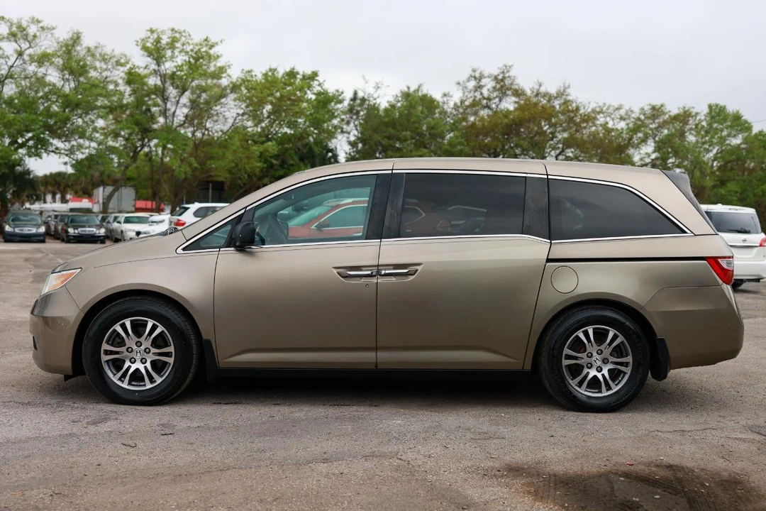 2013 Honda Odyssey - Image 3 of 21