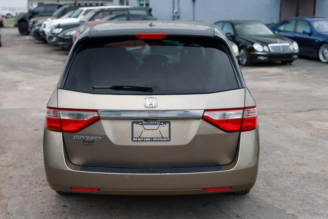2013 Honda Odyssey - Image 9 of 21