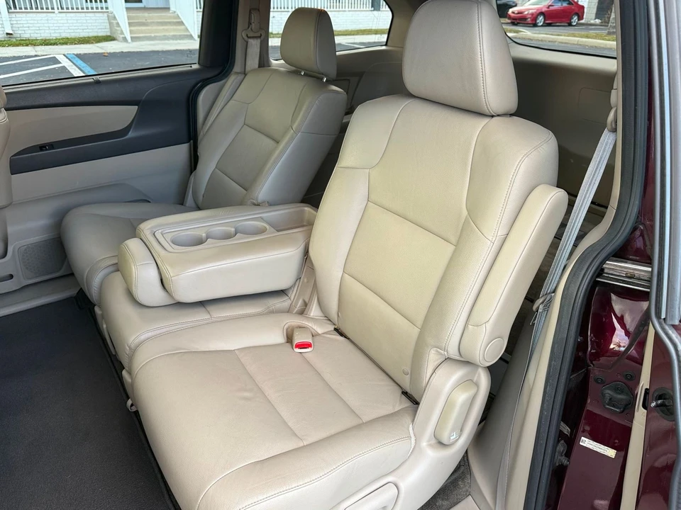2013 Honda Odyssey - Image 8 of 12
