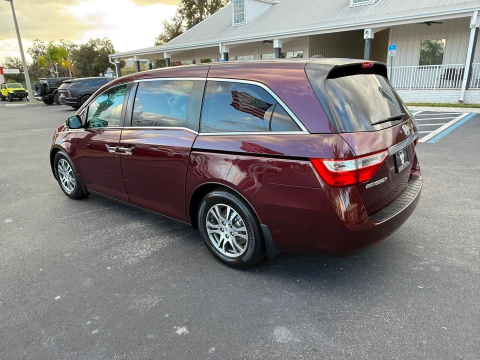 2013 Honda Odyssey - Image 11 of 12