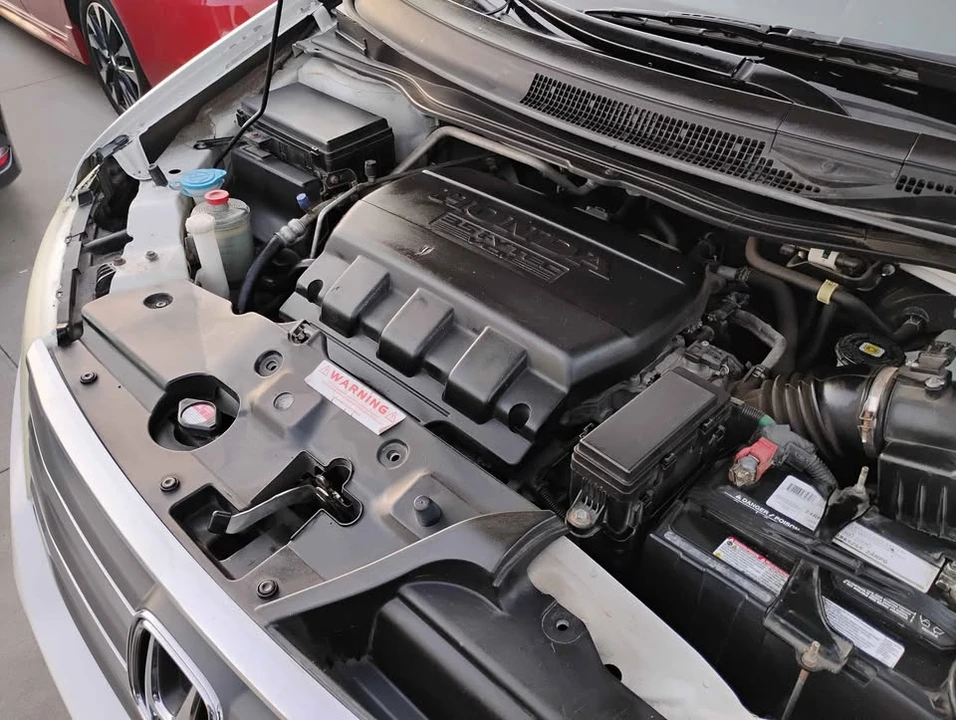 2013 Honda Odyssey - Image 2 of 8