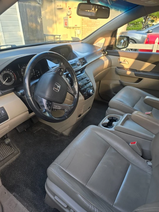 2013 Honda Odyssey - Image 15 of 21